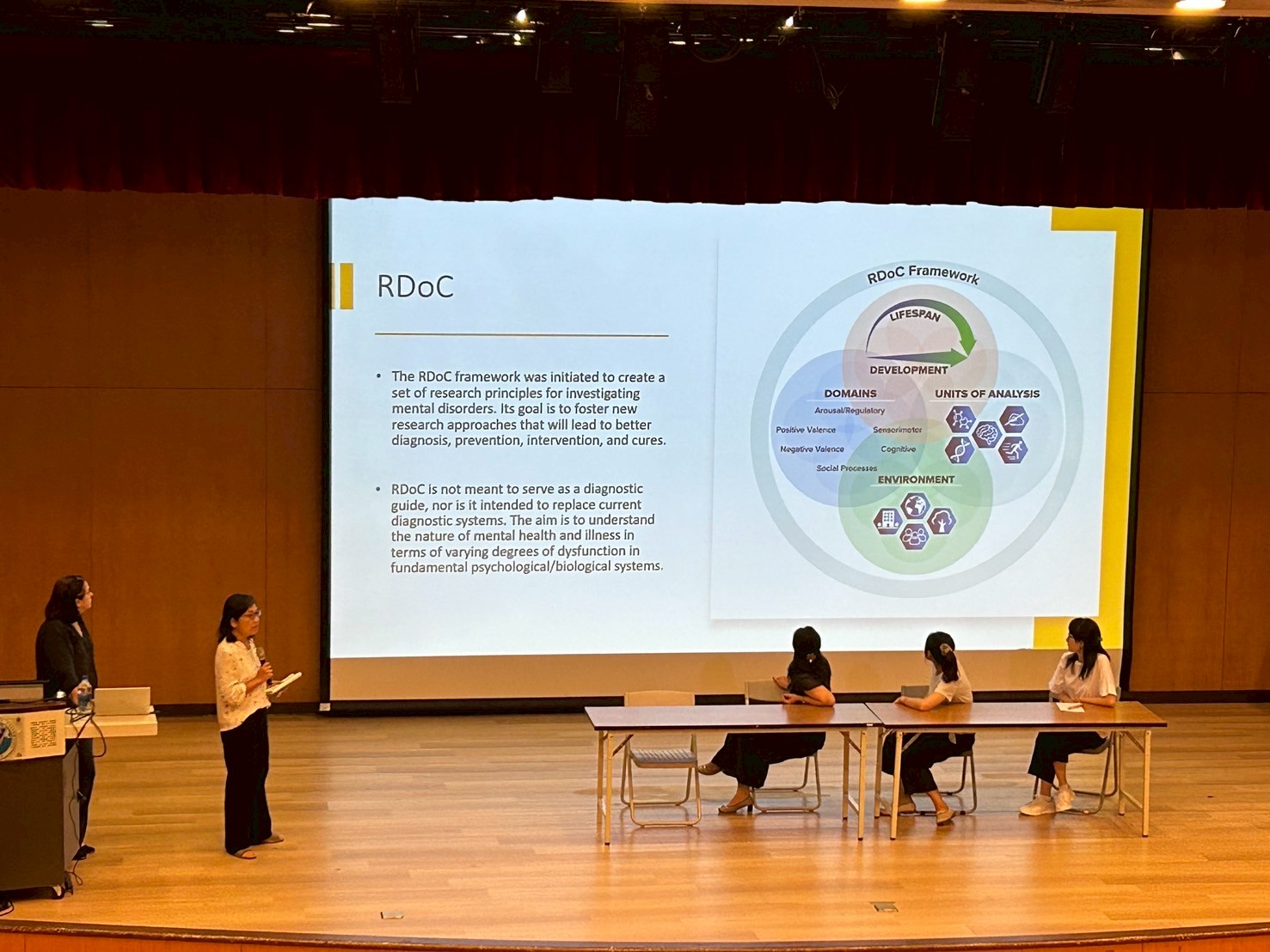 1140912心理論壇_Huang教授請國內三位不同領域學者.jpg