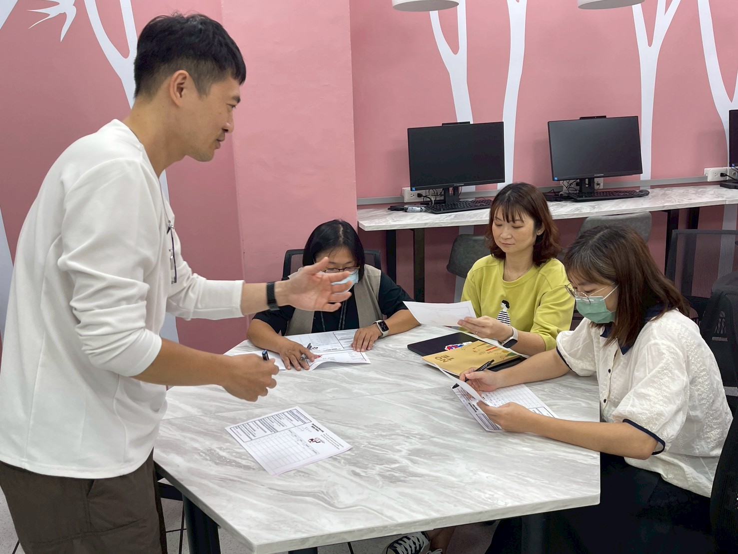 251103基礎英文會話課程 008