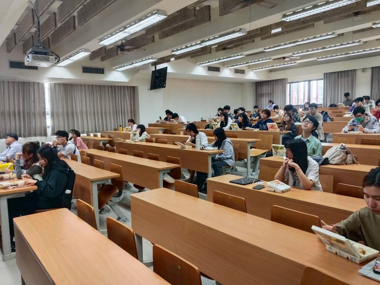 LINE ALBUM 20251205 學海 251215 3