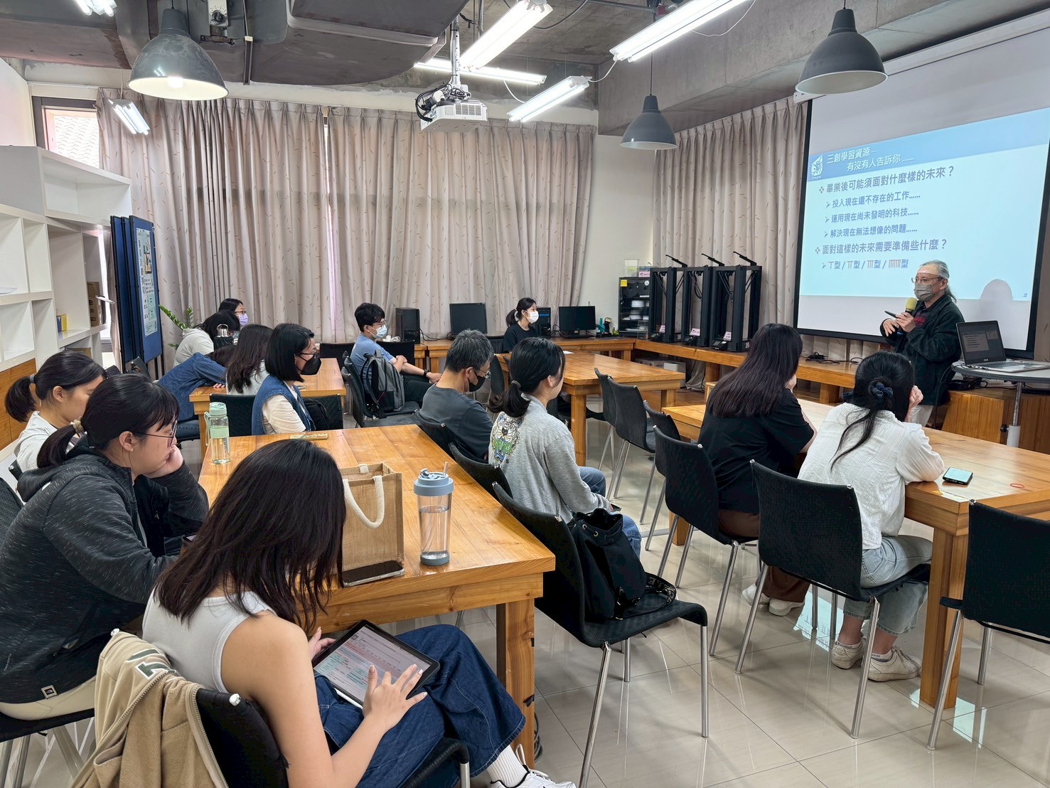 LINE ALBUM 1140514 創業競賽說明會 250514 4 0