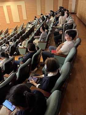 26 03 11 09 09 37 3865