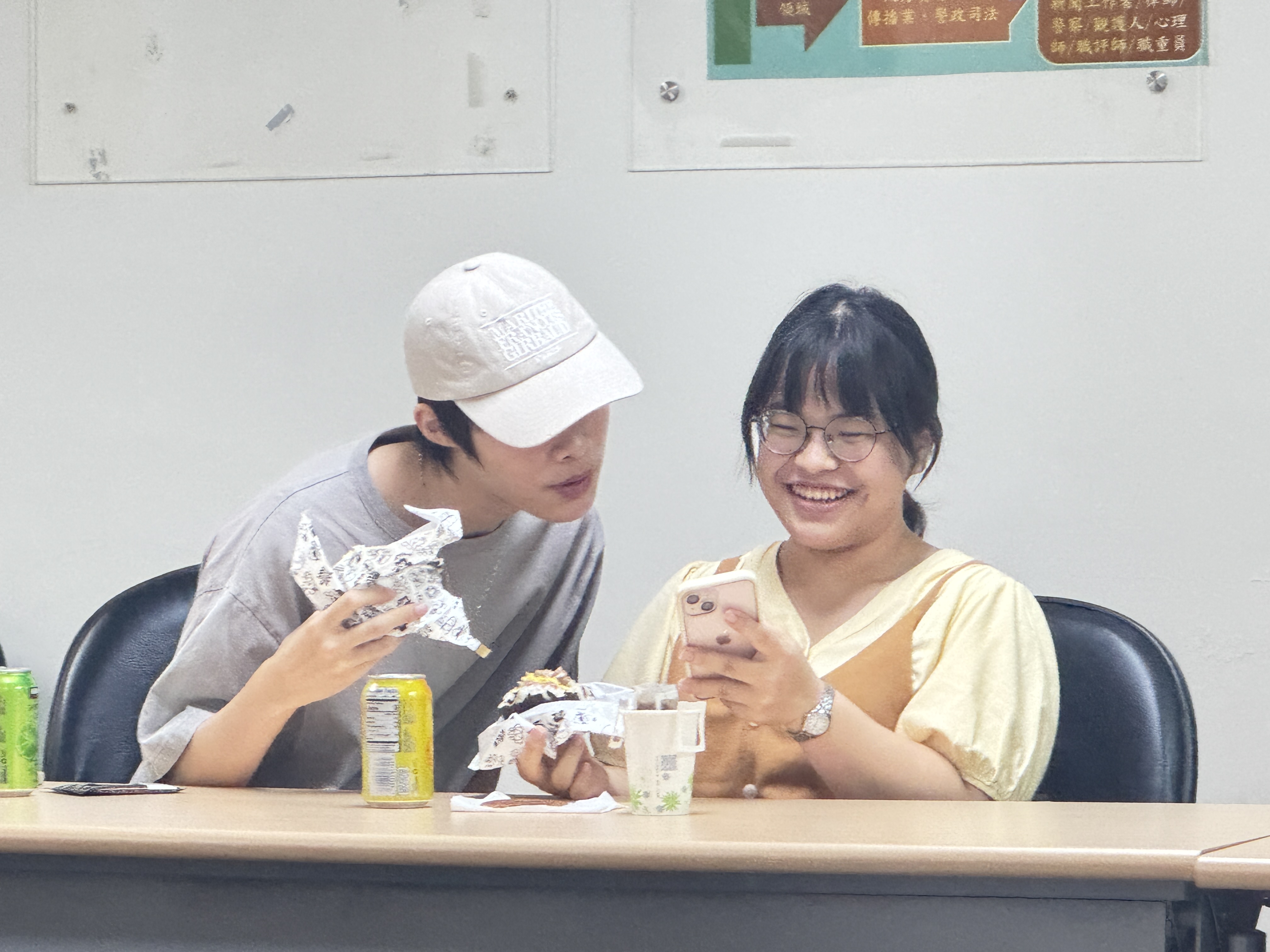 20251125 4小組交流與享用餐食