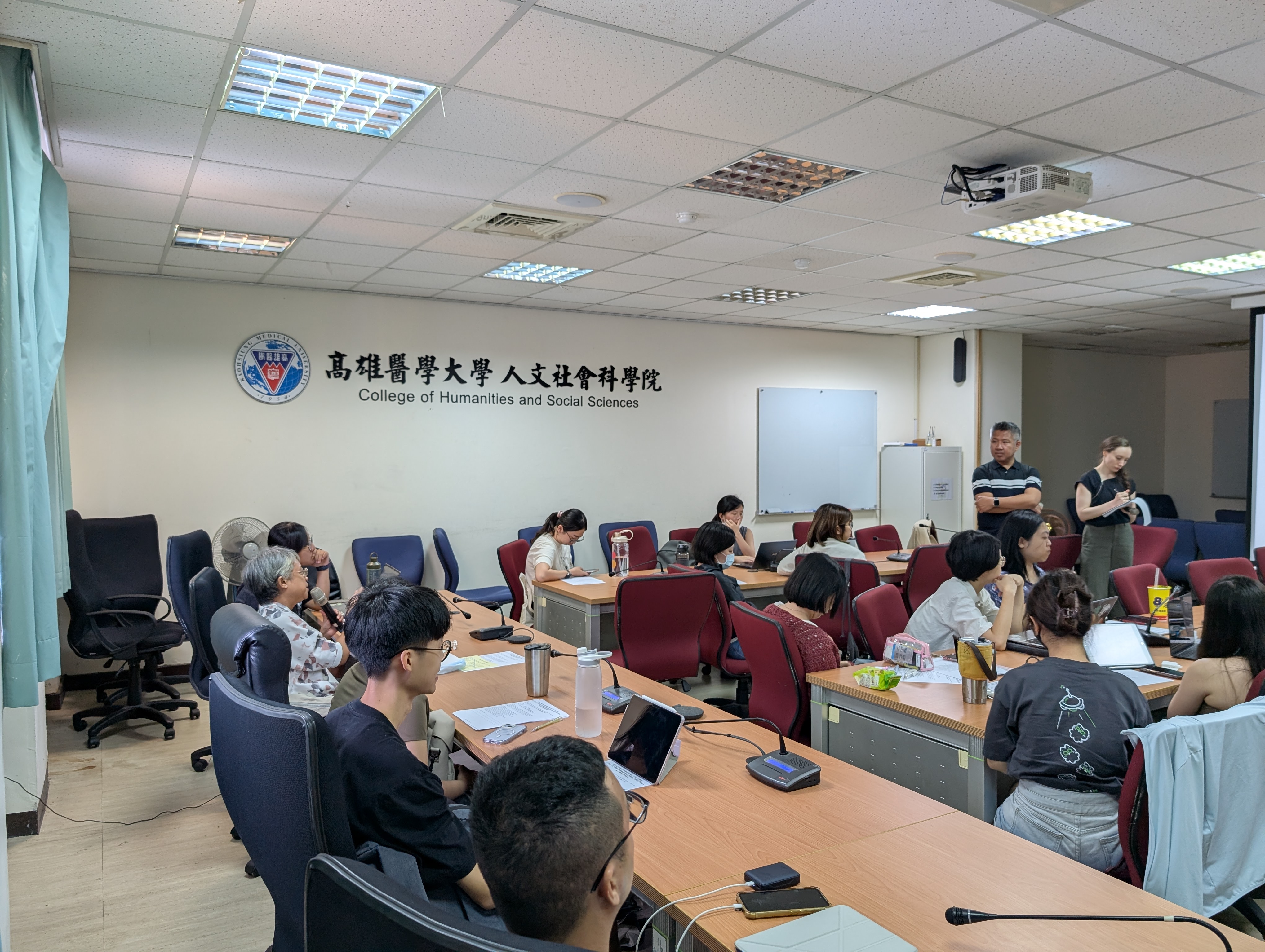 1140910 11 Flores講座 聆聽和回答參與老師的提問
