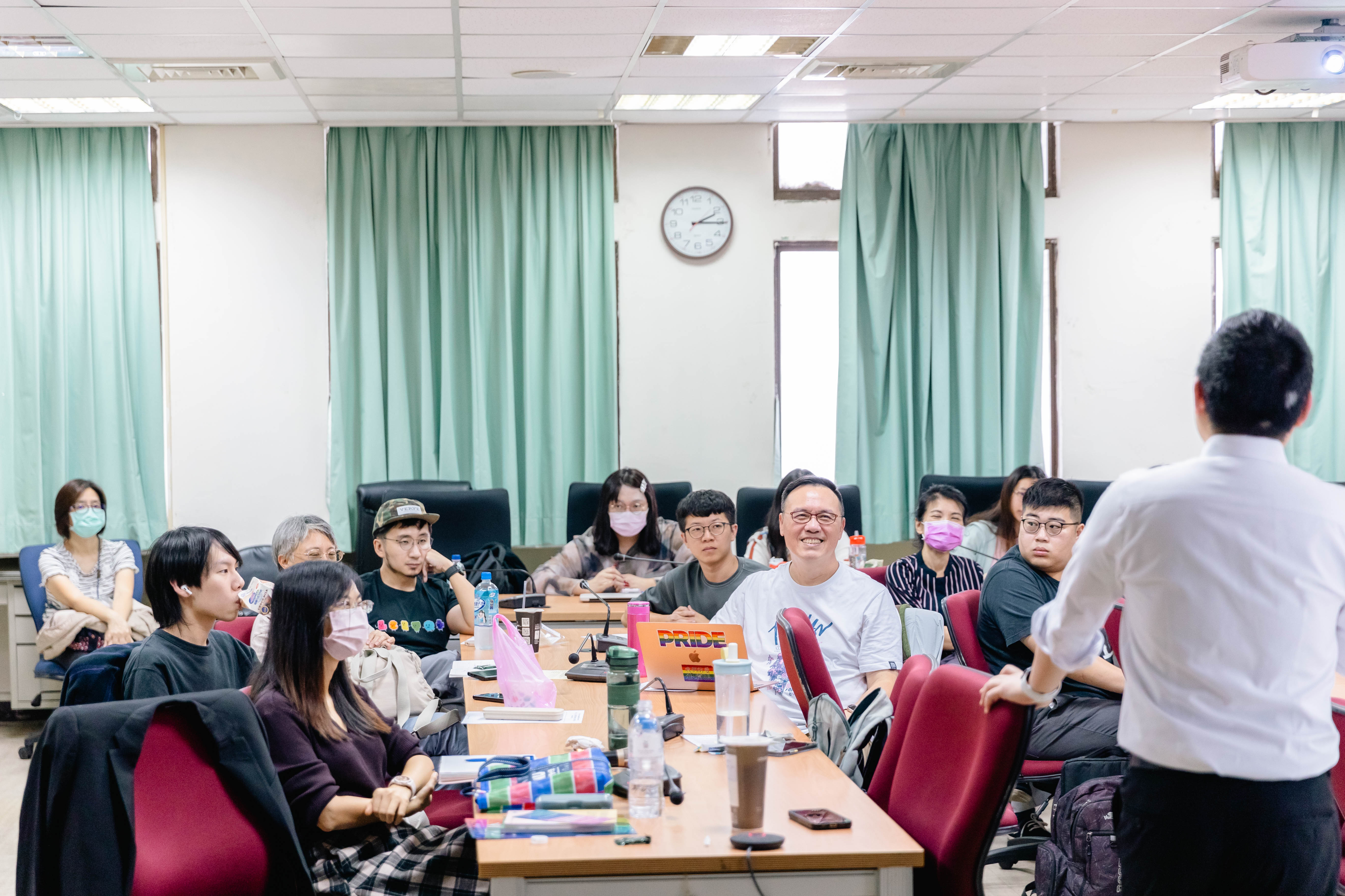 20251126 穎超講座一 和與會來賓互動
