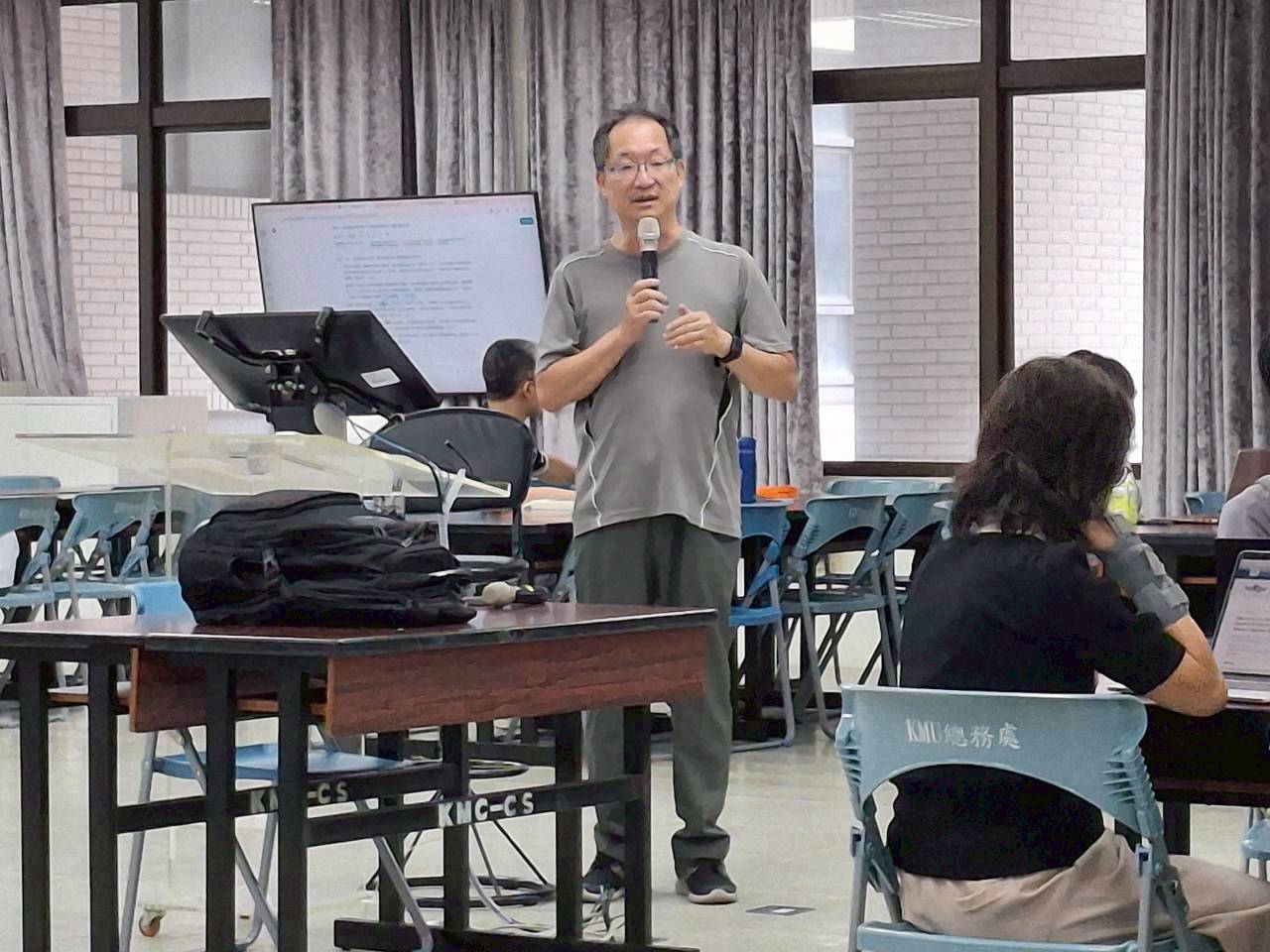 講師授課 1