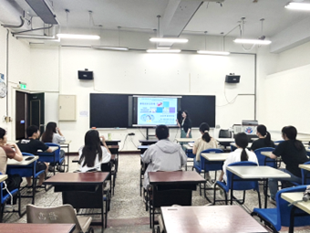 邱依琇老師進入正課主題