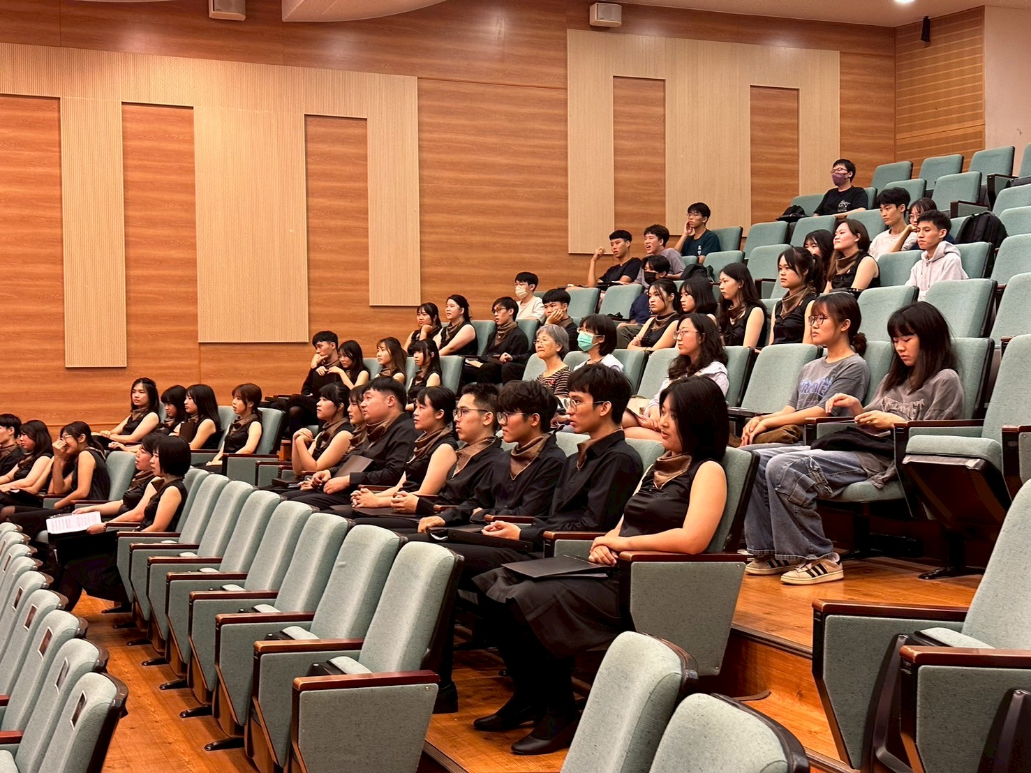 LINE ALBUM 20250529 社團聯演 250602 244 成果